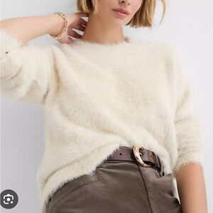 NWT Women’s Loft Fuzzy White Tunic Crewneck Sweater Size Large